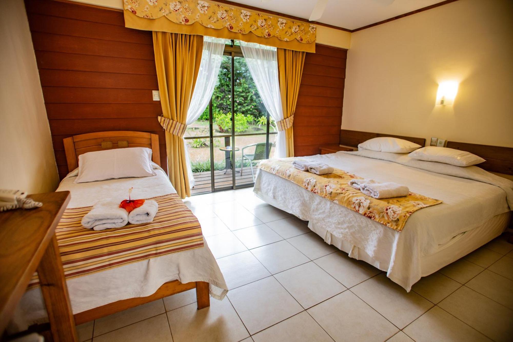 Hostal Uruhao Hanga Roa Extérieur photo